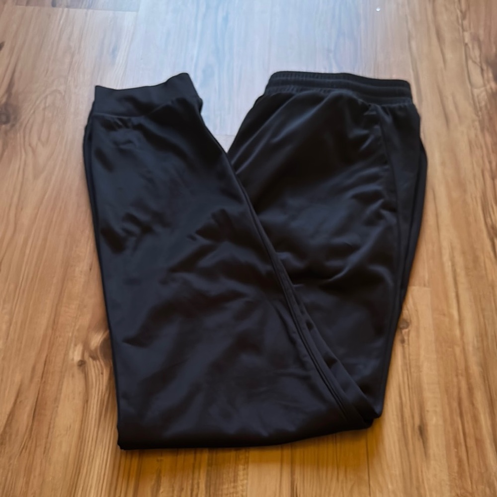 NWT Tek Gear Men's‎ Black joggers